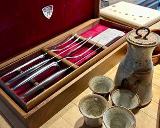 Cutlery set & stoneware set