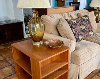 Vintage teak bookshelf side table & amber glass lamps 