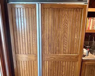 Fantastic Subzero Refrigerator 