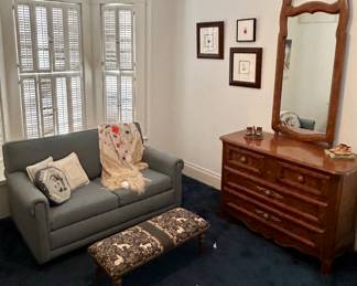 Very nice loveseat with pull-out bed & vintage dresser with mirror 