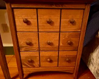 Small side table/chest of drawers
