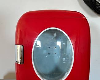 Small counter top drink cooler