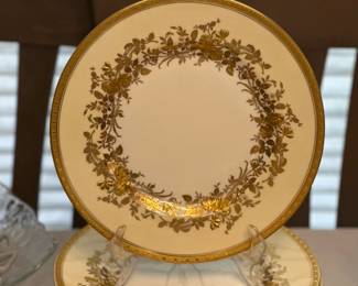 MINTONS England Gold Leaf Heavily Crusted Dinner Plates