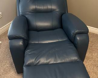 FLEXSTEEL Powered Leather Recliner