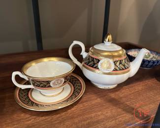 Vintage QUEEN MARY 2 Limited Edition Inaugural Teapot Set