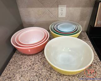 PYREX Nesting Bowls
