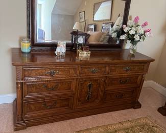 Bedroom dresser
