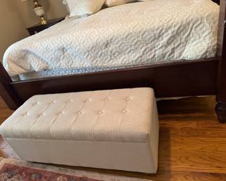 Storage bench