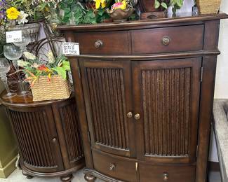 Dresser and nightstand 