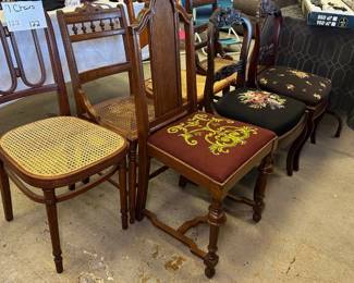 7 Chairs 