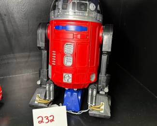 R2 D2 