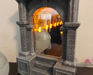 INFINITE DUNGEON CORRIDOR MIRROR 