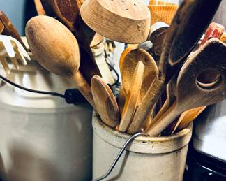 Large wooden utensil selections!
Located in the kitchen