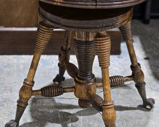 ANTIQUE OAK ORGAN STOOL