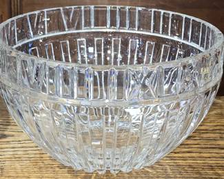 TIFFANY & Co.  LARGE CUT CRYSTAL BOWL