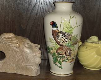 MARBLE SCULPTURE & LENOX WILDLIFE VASE