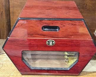 DON SALVADORE CIGAR HUMIDOR