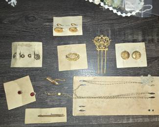 VICTORIAN ERA JEWELRY. n.o.s. 