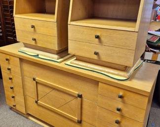 Night stands with duplicate dresser