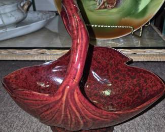 Roseville "Capri" basket As Is handle