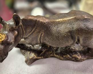 Franklin Mint "Thunder on The Plains" Rhinoceros w/ gold plate horn