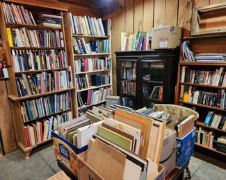 So many fine art books.