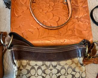 Womens Purses, many of them, smaller purses not photographed 