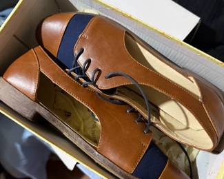 Many Unused Shoes/Boots, Sizes 9-9.5-10.