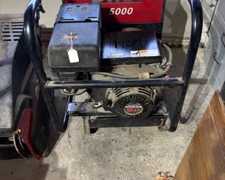 DYNA 5000 Generator with manual