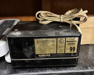 Magnetic Eraser Model 99 Robins