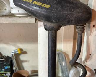 Mini Kota electric trolling motor w pedal, battery box no battery. 