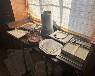 Great vintage warming plates...still work.