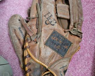 Louisville Sluggers Baseball Mitt 