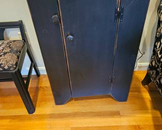Black Cabinet 