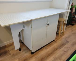 Quilters Workstation $125