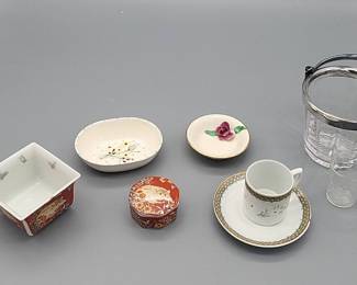 Delicately Crafted Decor Porcelain Pieces