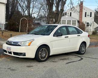 2011 Ford Focus White Four Door Sedan 85,169 Miles