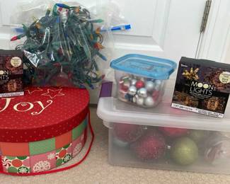 Small Christmas Lot 