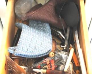 1019 - Lot of Assorted Items