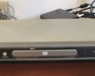 1064 - Magnavox DVD Player - (No Remote) You are buying a used as-is electric/electronic item. We do not guarantee all components are present, and if it is not expressly stated, it is untested.