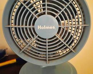 1172 - Holmes Fan 12 x 9 You are buying a used as-is electric/electronic item. We do not guarantee all components are present, and if it is not expressly stated, it is untested.