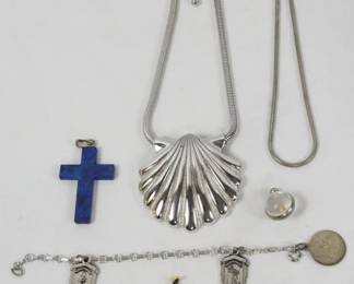 2046 - Assorted Jewelry