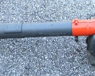 282 - Husquavarna Leaf Blower - 125B - Gas You are buying a used as-is electric/electronic item. We do not guarantee all components are present, and if it is not expressly stated, it is untested.