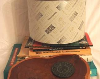 128 - Lot Assorted Items