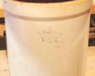 485 - 3 Gallon Crock - 11" x 11.5"