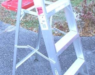 292 - Werner Step Ladder - 4' Tall