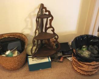 416 - Lot of Assorted Items