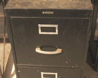 438 - Metal File Cabinet - 25" x 29" x 15"