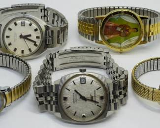 2037 - 5 Watches You are buying a used as-is electric/electronic item. We do not guarantee all components are present, and if it is not expressly stated, it is untested.