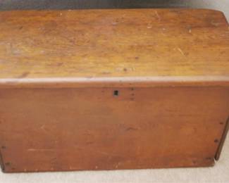 405 - Blanket Chest w / Contents - 15" x 29.5" x 16"
